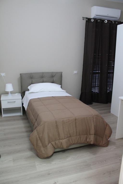 Affittacamere Amato Corigliano Calabro Phòng bức ảnh